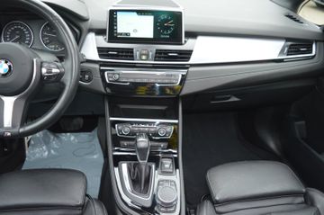 BMW 2 Active Tourer  220 i M Sport Steptronic Leder