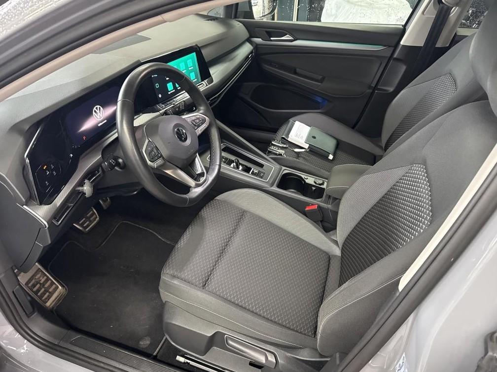 Volkswagen Golf VIII 1.5 eTSI DSG Active LED NAVI KAMERA