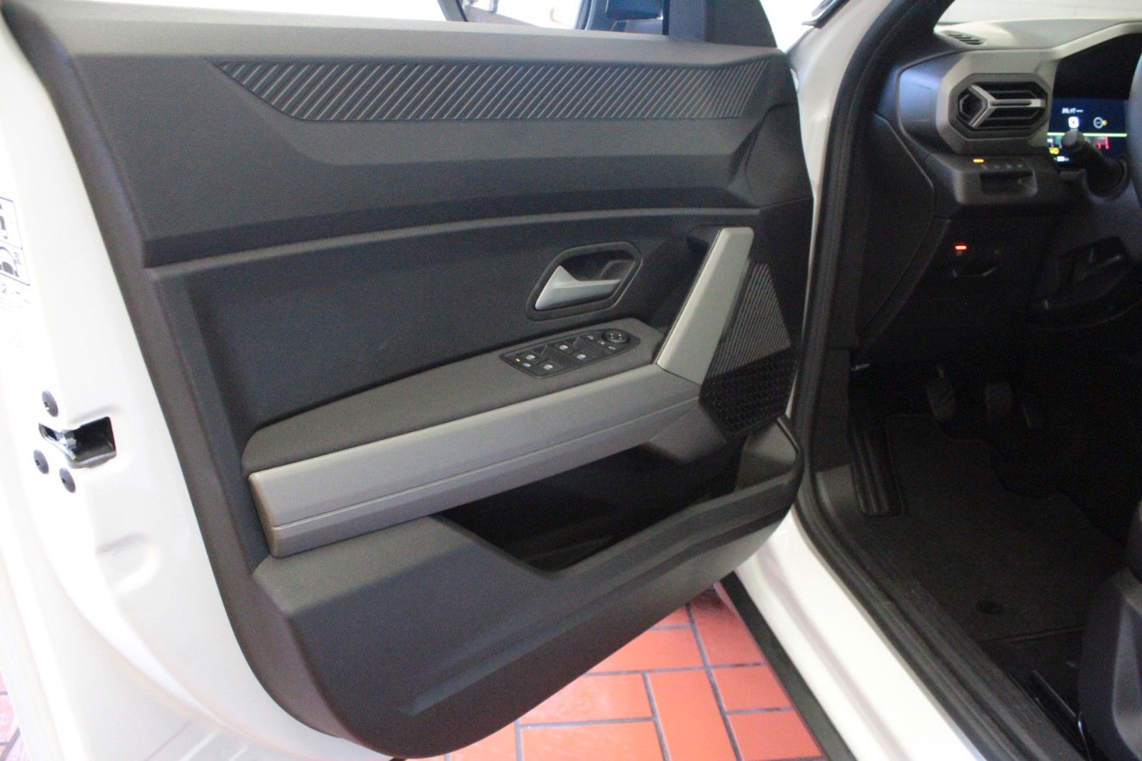 Fahrzeugabbildung Dacia Bigster Hybrid 155 Journey *Winter-*City-Paket*