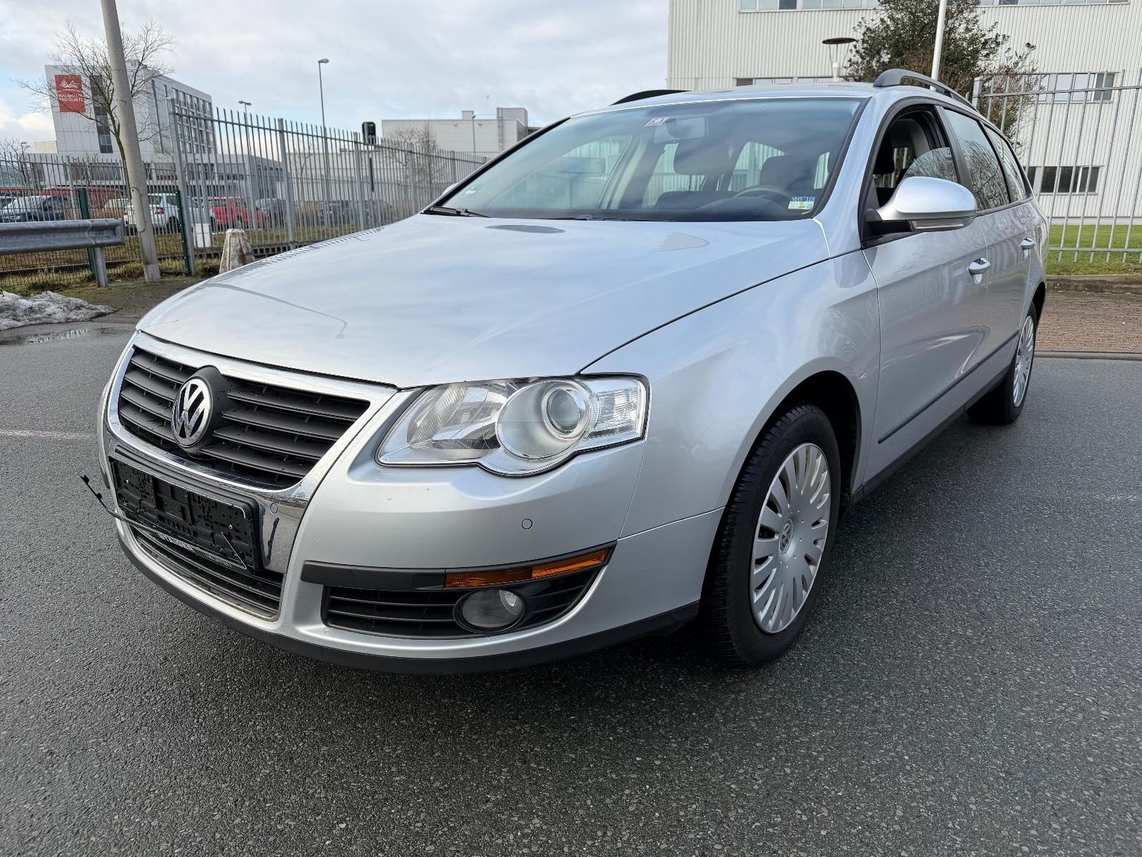 Volkswagen Passat Variant Trendline 2.0l TDI Automatik AHK
