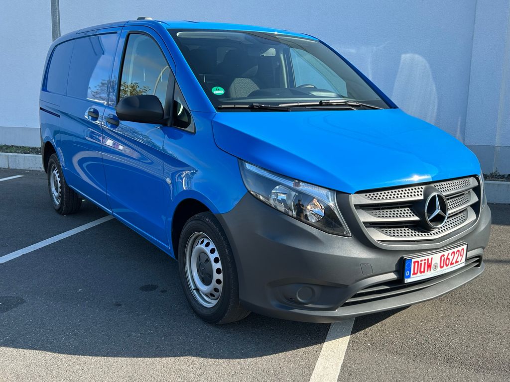 Image of Mercedes-Benz Vito