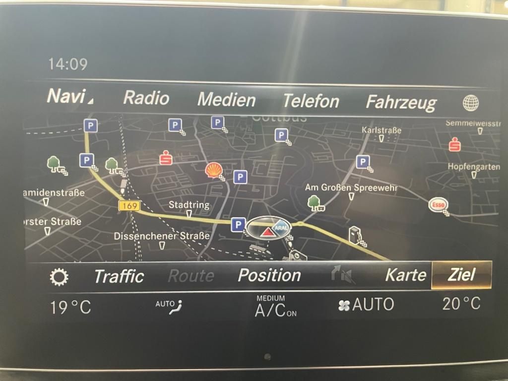 Fahrzeugabbildung Mercedes-Benz V 300 EAV/L 4x4 AMG 8 Sitze STHZ 2,5t AHK MEMORY