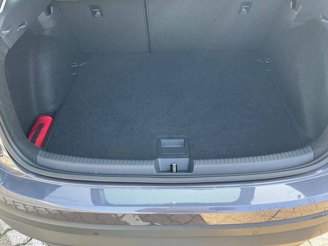 Taigo 1.0 TSI Life KLIMA PDC SHZ NAVI LED
