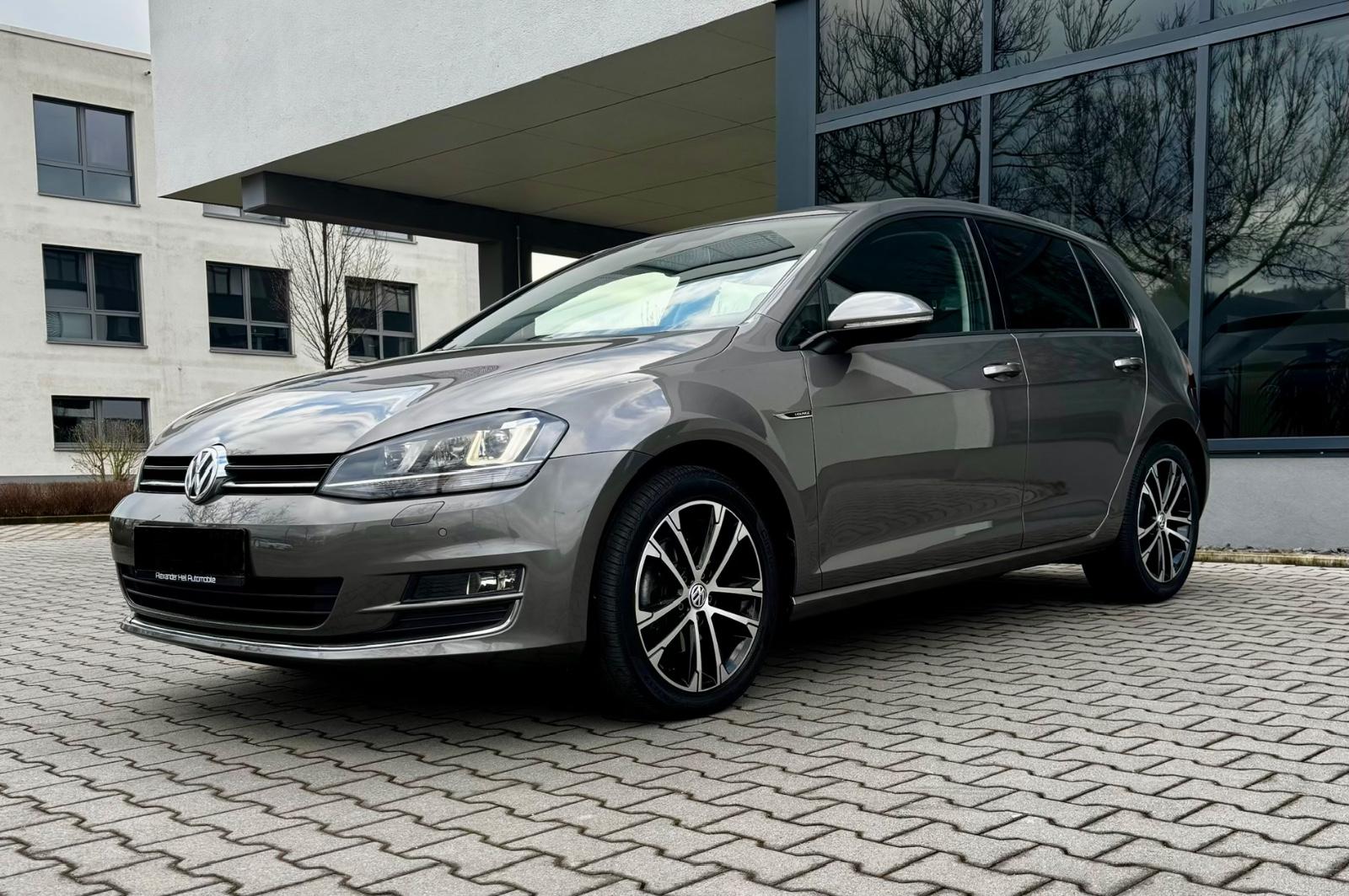 Volkswagen Golf 7 1.4 TSI 125PS*LOUNGE*BI-XENON*SHZ*PDC*NAV