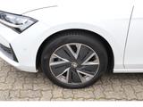 Skoda Superb IV Combi 2.0 TDI DSG Selection - Skoda Autos von Händlern