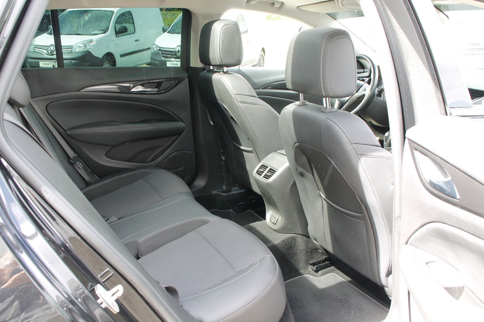 Fahrzeugabbildung Opel Insignia 2.0 CDTI 4x4 Dynamic