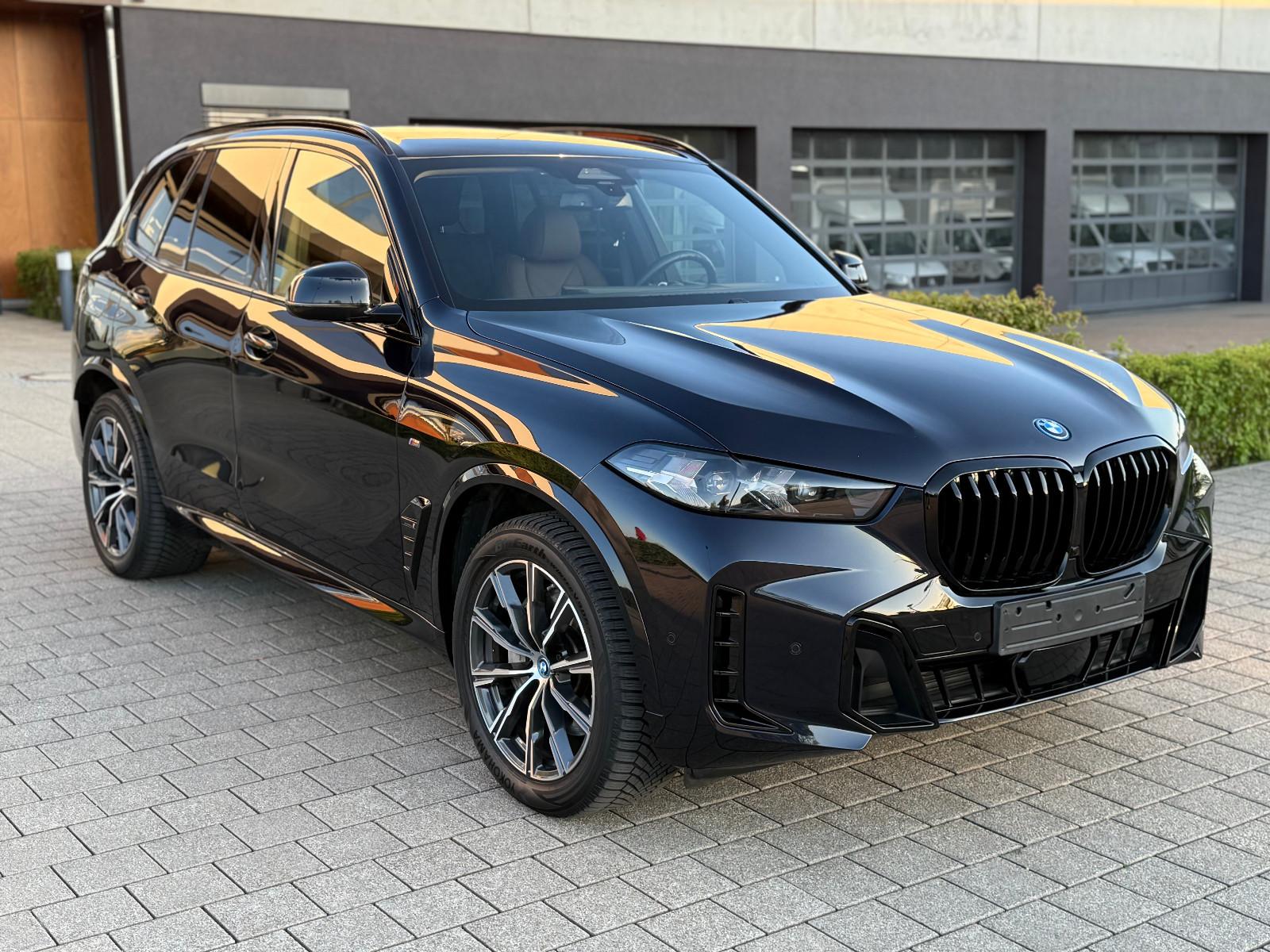 BMW 50 e xDrive M Sportpaket