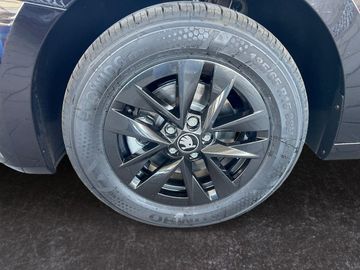 Skoda Fabia - 10