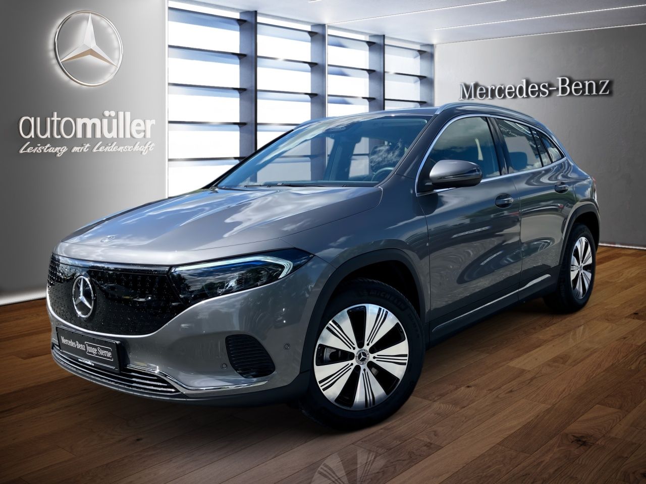 MERCEDES-BENZ EQA 300 4M BONUS+AHK+LENKRADHEIZ+VERKEHRSZEICHEN