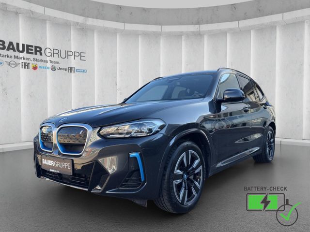 BMW iX3 Sportpaket AHK DA Prof Pano Adapt. LED Rückf