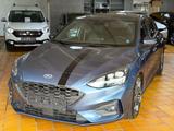 Ford Focus Lim. ST-Line/NAVI/LEDER/XENON/SHZ/ALU/TEMP - Ford Focus in Essen