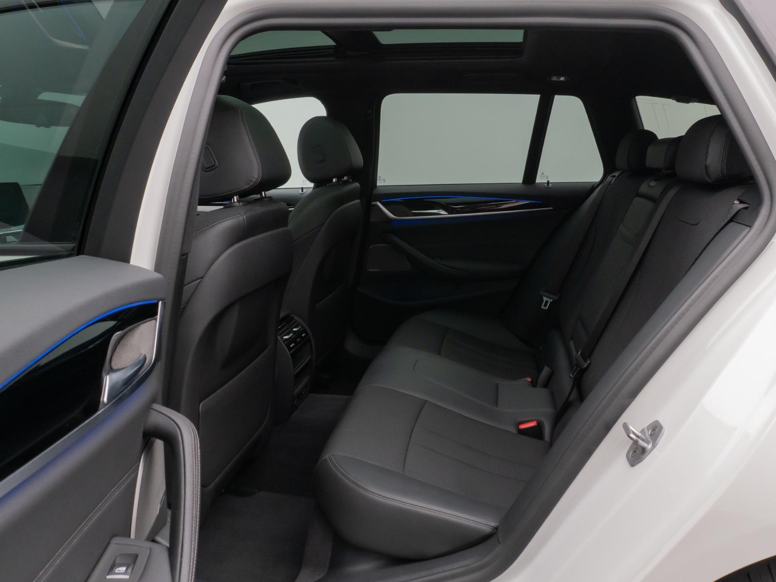 BMW 520d xD Tour Sport Line Pano H/K Exklusiv Paket