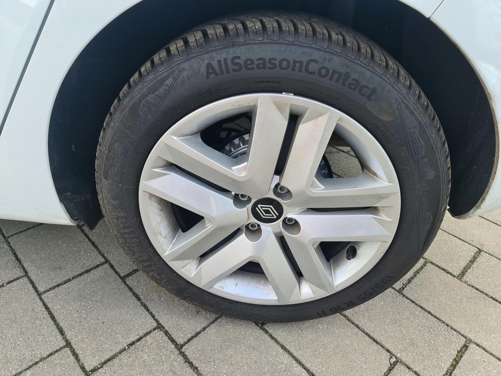 Renault Clio - Bild 7