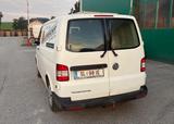 Volkswagen T5 Transporter - Volkswagen T5: Firmenfahrzeug