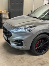 Ford Kuga 2.5 Duratec PHEV ST-Line X ST-Line X - Ford Kuga ST-Line mit Hybrid-Antrieb (Benzin/Elektro)