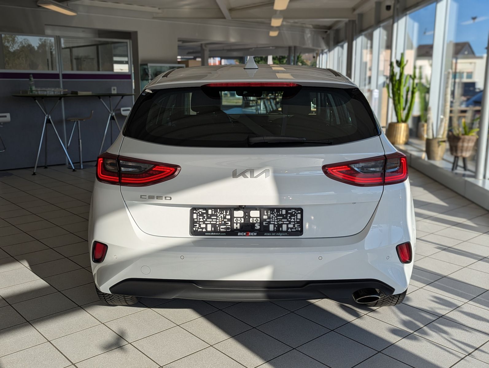Fahrzeugabbildung Kia cee'd / Ceed 1.5 Spirit JBL ACC Kamera 7J-Gar