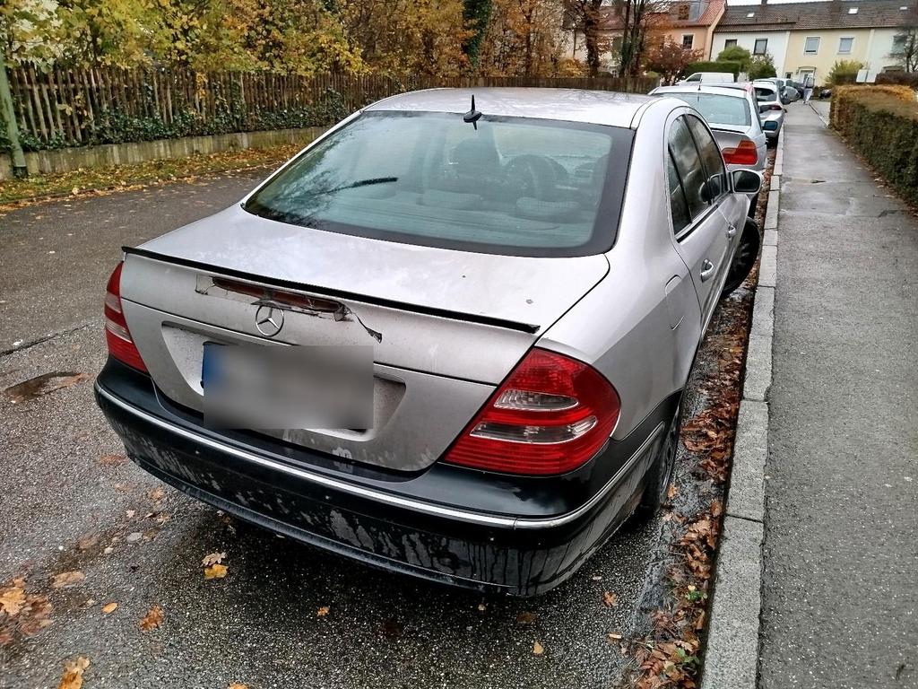 Mercedes-Benz E 270