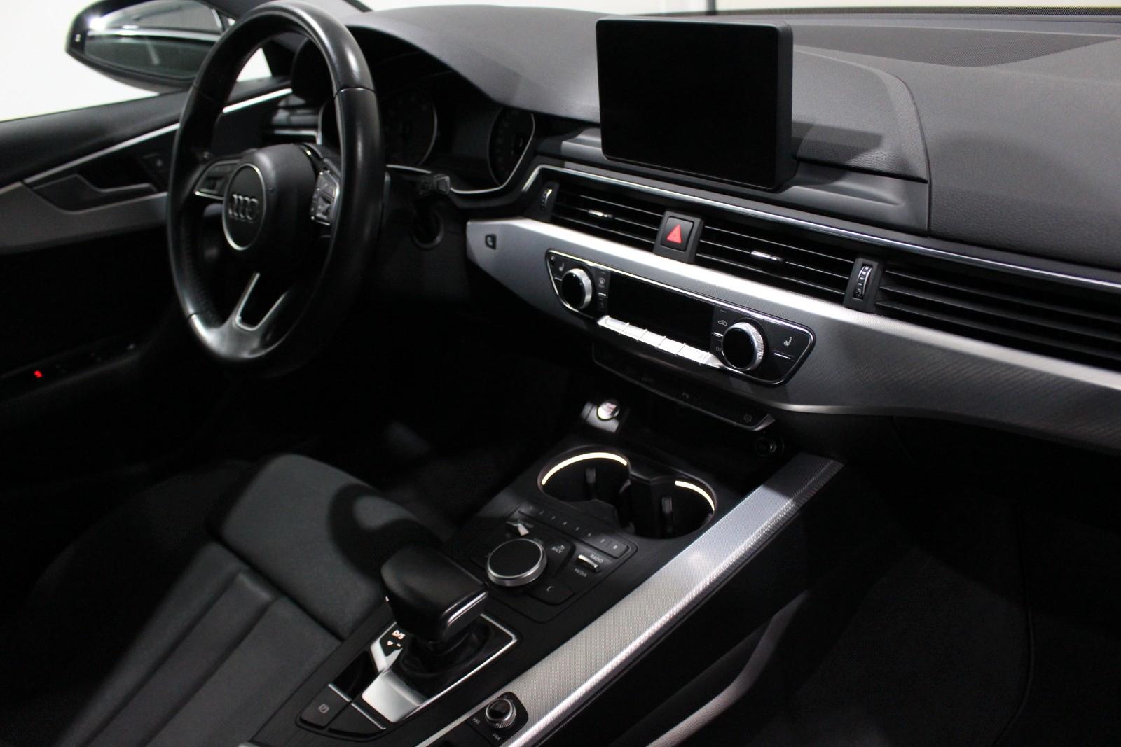 Audi A4 Avant 40 TFSI Sport S-Line NAVI LED 19" TOP