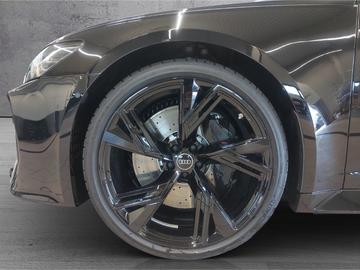 2025 AUDI RS6 photo 4