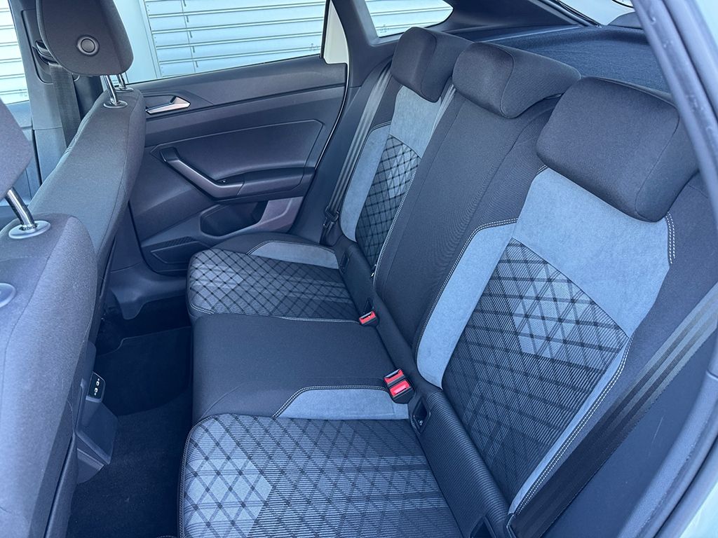 Taigo 1.5 TSI R-LINE *MATRIX*IQ.DRIVE*BLACK*