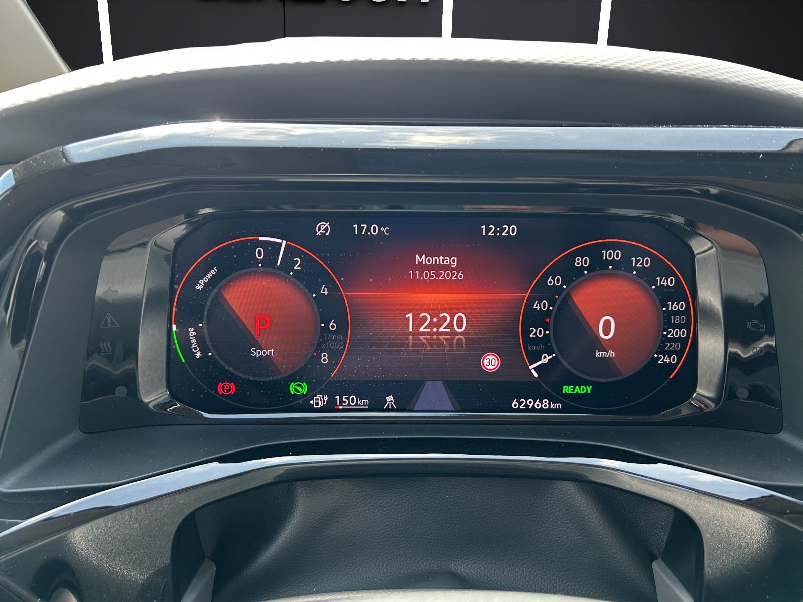 Fahrzeugabbildung Volkswagen T7 Multivan eHybrid ENERGETIC  DSG LED STANDH NA