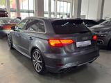 Audi A3 2.0 TDI SPORTBACK 3X S-LINE COMPETITION PLUS - mit Diesel-Antrieb: Grau, Luftfederung