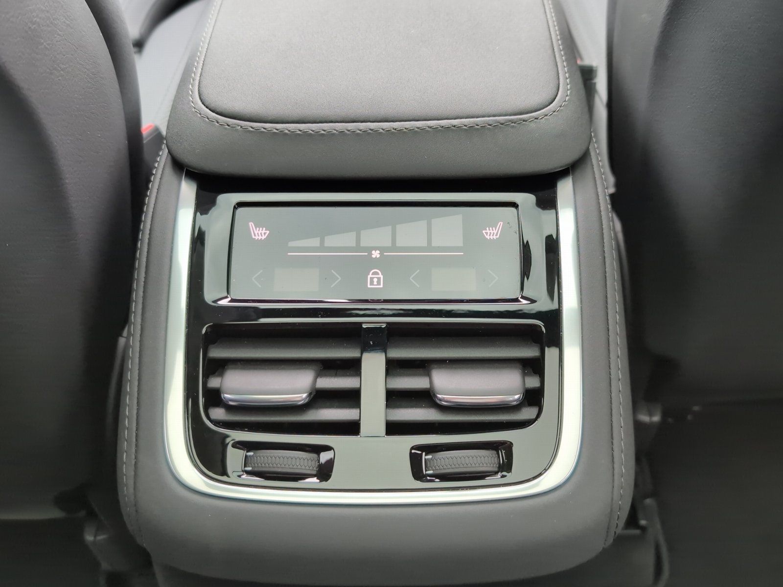 Volvo XC90 T8 AWD Plus Bright Luftfw 360°Kamera HeadUp foto 9