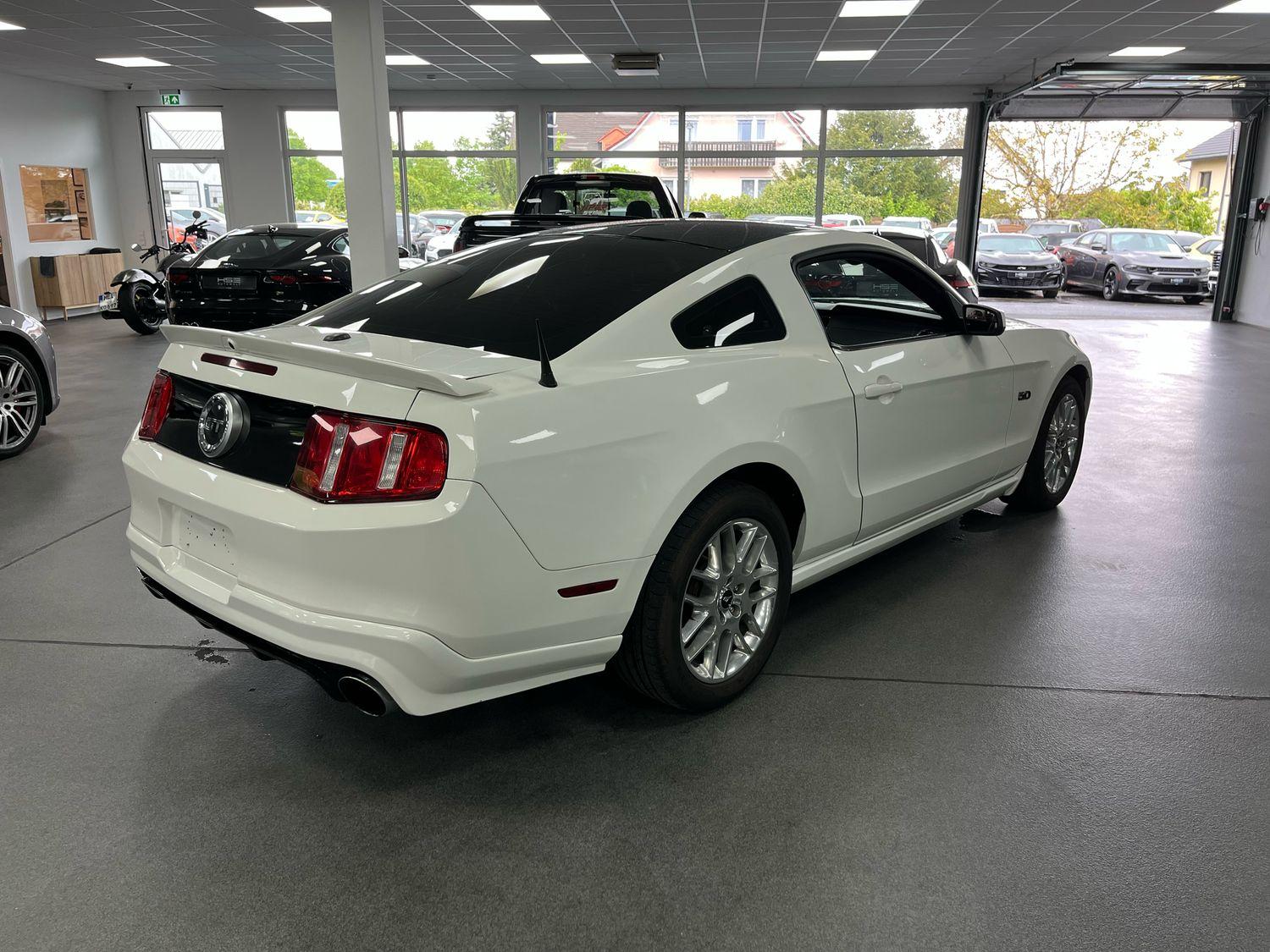 Ford Mustang GT V8 5,0L Clean CarFax/Unfallfrei/Schal