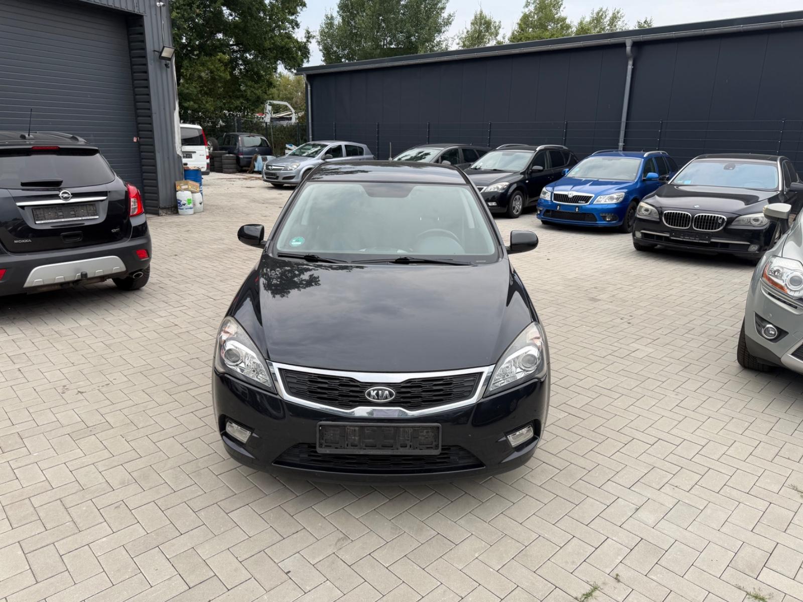 Kia ANDERE Ceed Vision 1.4
