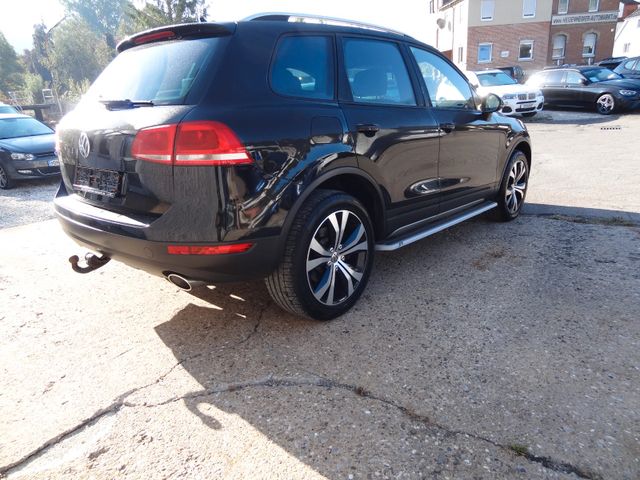 Fahrzeugabbildung Volkswagen Touareg V6 TDI/Xenon/Leder/Kam/Luft/2.Hd/AHK/Nav