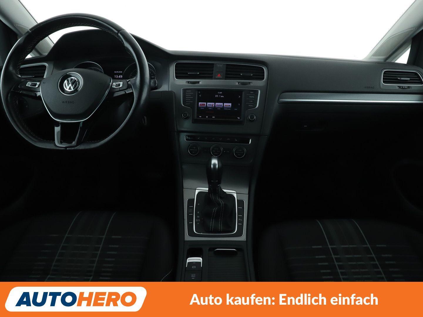 Volkswagen Golf VII 1.4 TSI Lounge BlueMotion Tech Aut.