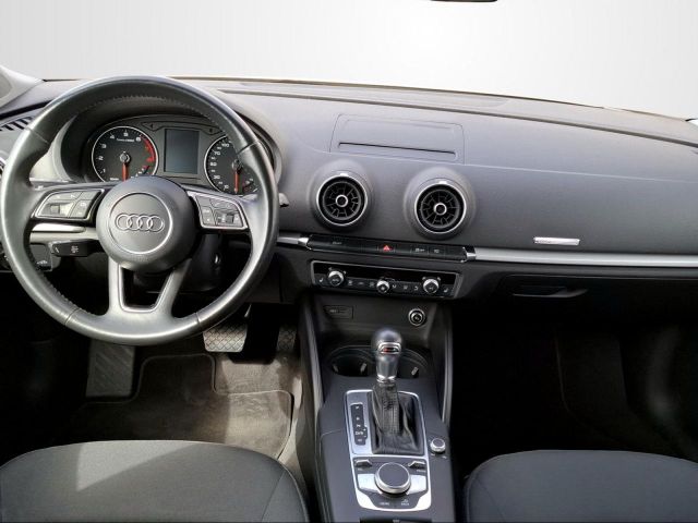 A3 SPORTBACK 1.5 TSI S-TRONIC SHZ+PDC+XENON