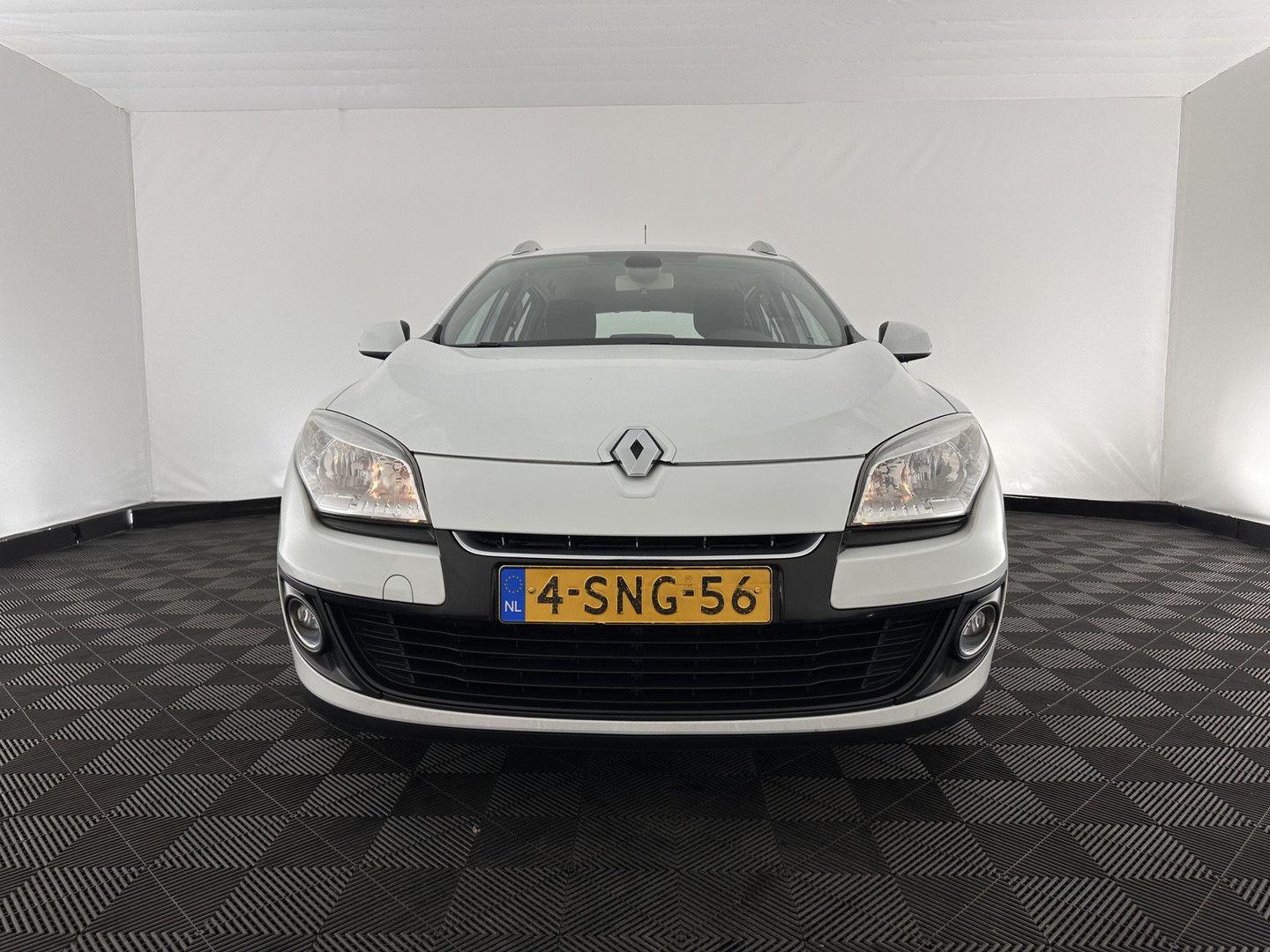 Renault Megane 2013 — rear view