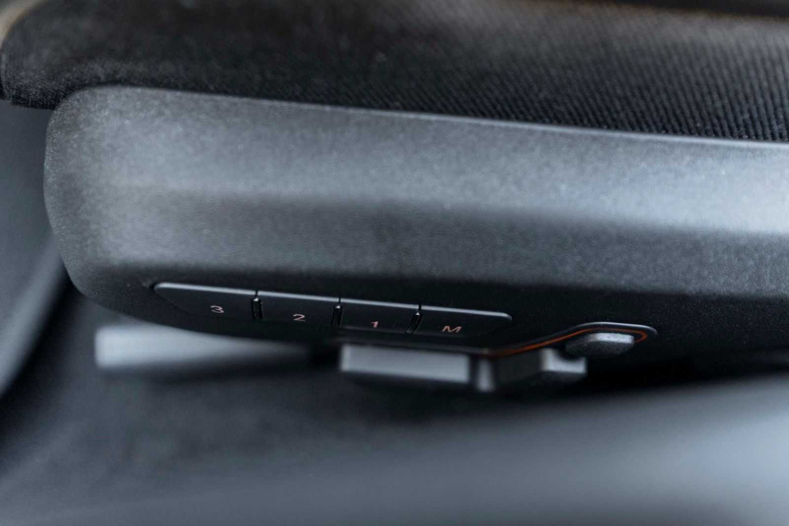 Fahrzeugabbildung Mercedes-Benz AMG GT C BURMESTER NIGHT KAM CARBON