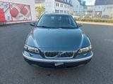 Volvo V70  2.5 T.     "Tüv neu + 7-Sitzer + Schalter" - Volvo V70 mit Benzin-Antrieb: Kombi, 5t