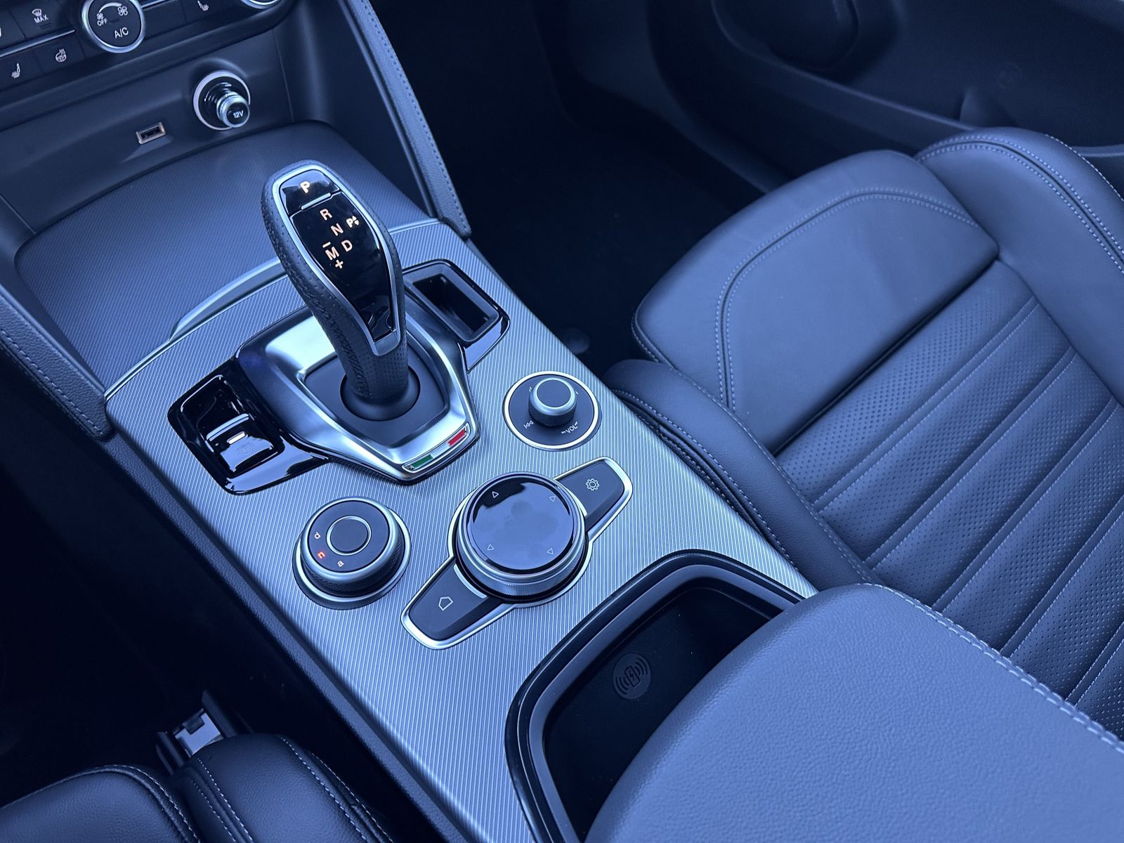 Alfa Romeo Stelvio - Bild 12