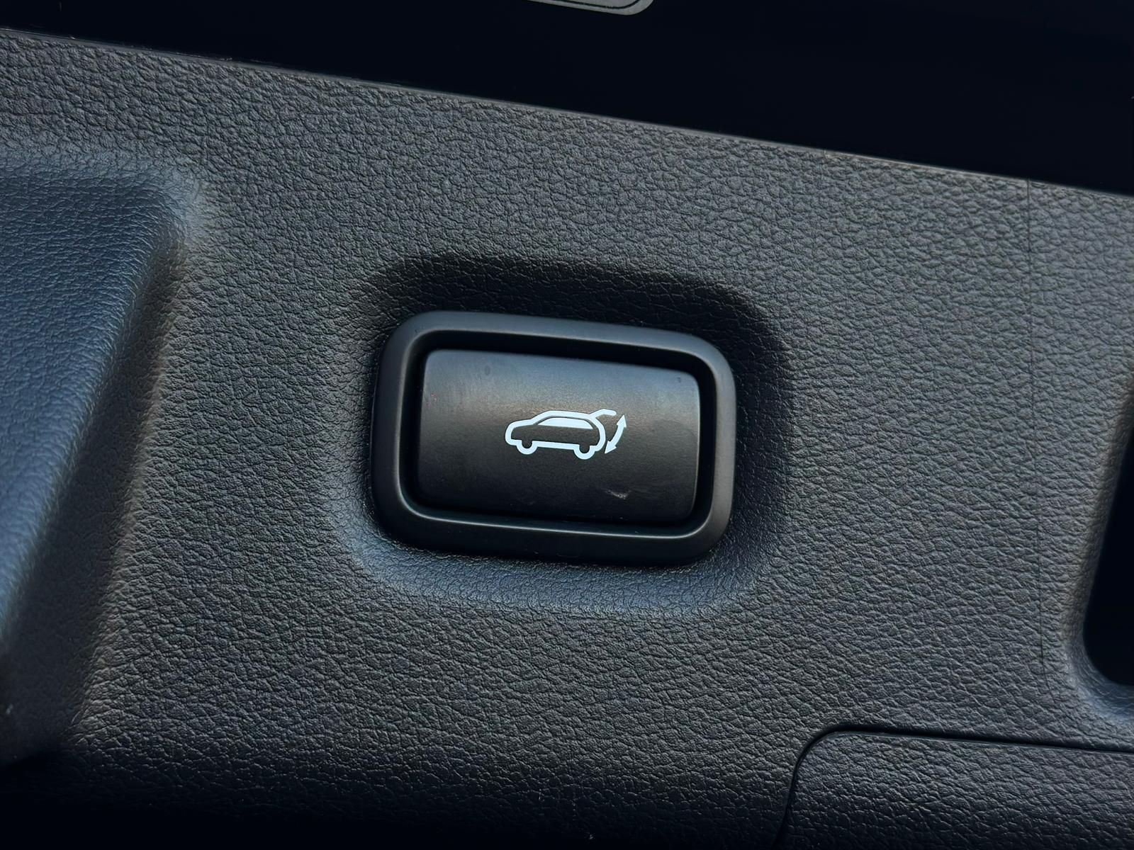 HYUNDAI SANTA FE 2.2CRDi PREMIUM 4WD* LED#4xSHZ#LH#KEYLE - Image 29