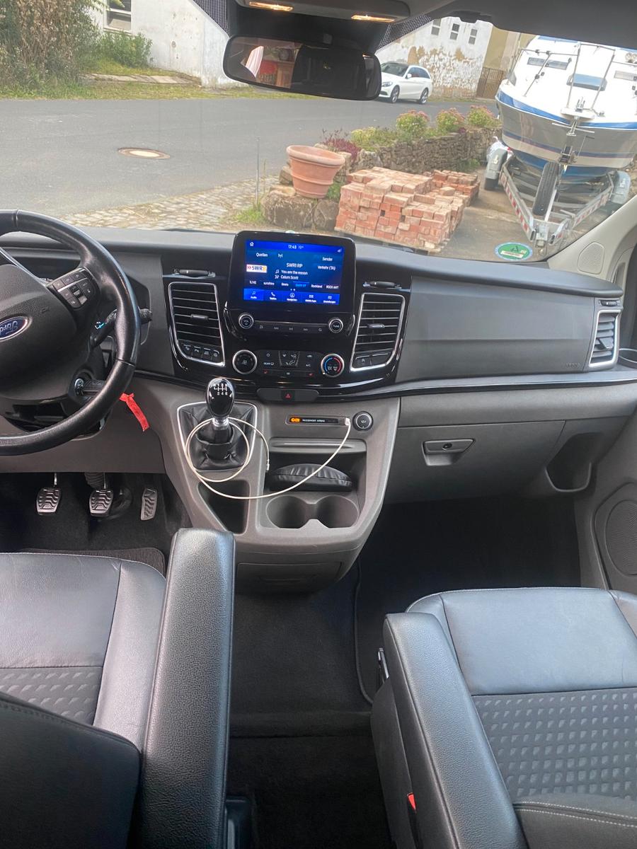 Ford Tourneo Custom/Titanium Sport