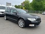 Skoda Superb 3.6 Combi Elega.4x4 Pano AHK Standheiz* - Skoda Superb aus 2011: Kombi