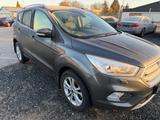 Ford Kuga Titanium 2.0 TDCi 150 PS - Ford Kuga: Allradantrieb, 2.0