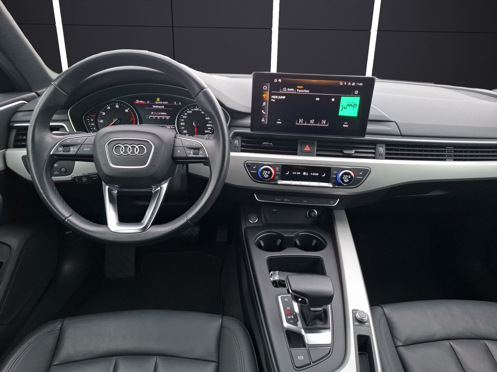 Fahrzeugabbildung Audi A4 Avant 35 TFSI advanced S-tronic LED Navi Lede