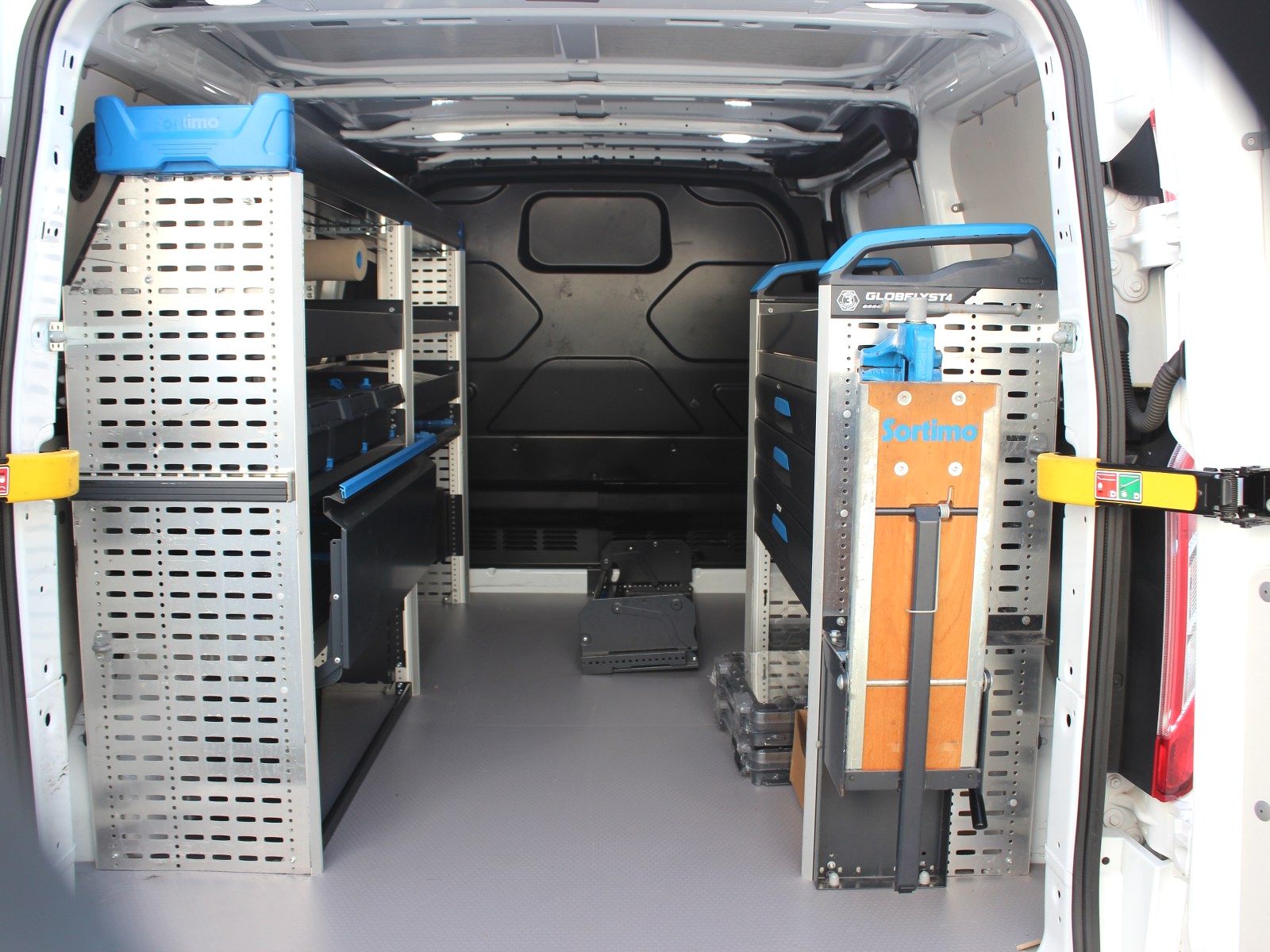 Fahrzeugabbildung Ford Transit Custom 340 L1 Trend Service-Line