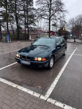 BMW E39 523i Touring - BMW 523: 523i E39