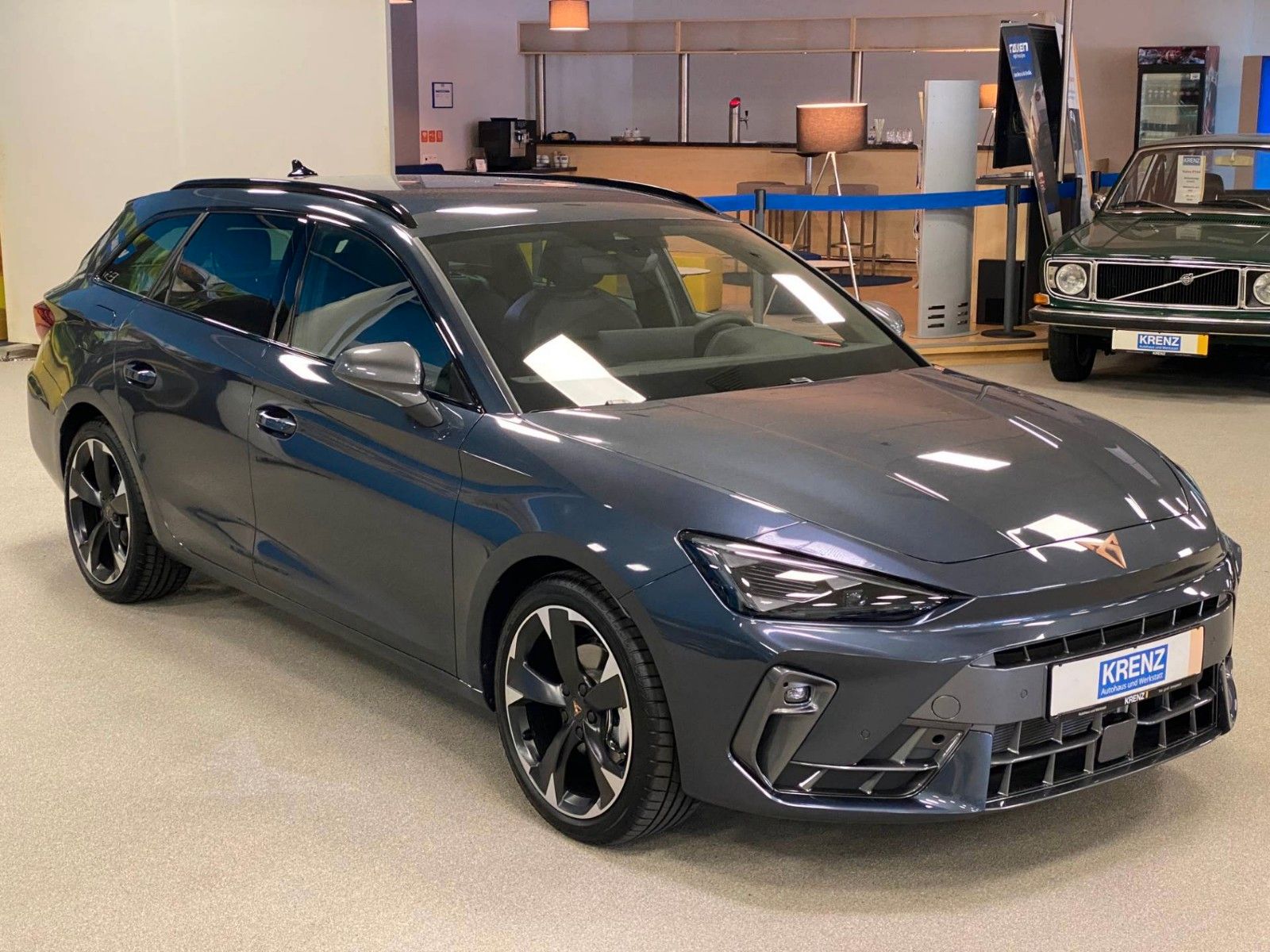 Fahrzeugabbildung CUPRA Leon ST 1.5 eTSI DSG FACELIFT MHEV+5 J. GARANTIE