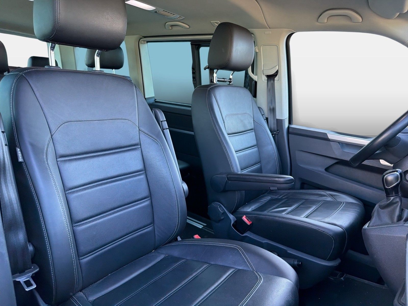 Volkswagen T6 Multivan T6.1 2.0 TDI Comfortline AHK STHZ foto 12