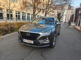 Hyundai Santa Fe 2,0 CRDi, 59tkm, 2.5t Anhängel. - Hyundai SANTA FE mit Diesel-Antrieb: Geländewagen, 2.0