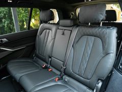 BMW X7 – 30 / 33