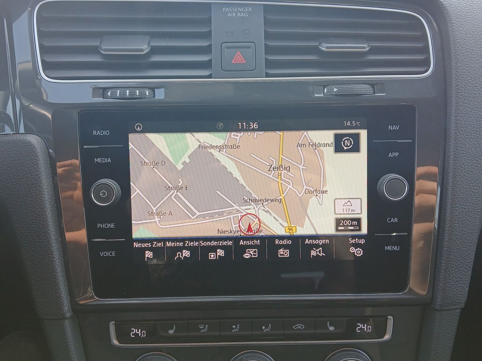 Fahrzeugabbildung Volkswagen Golf VII Variant TDI Comfortline Standhzg LED Na