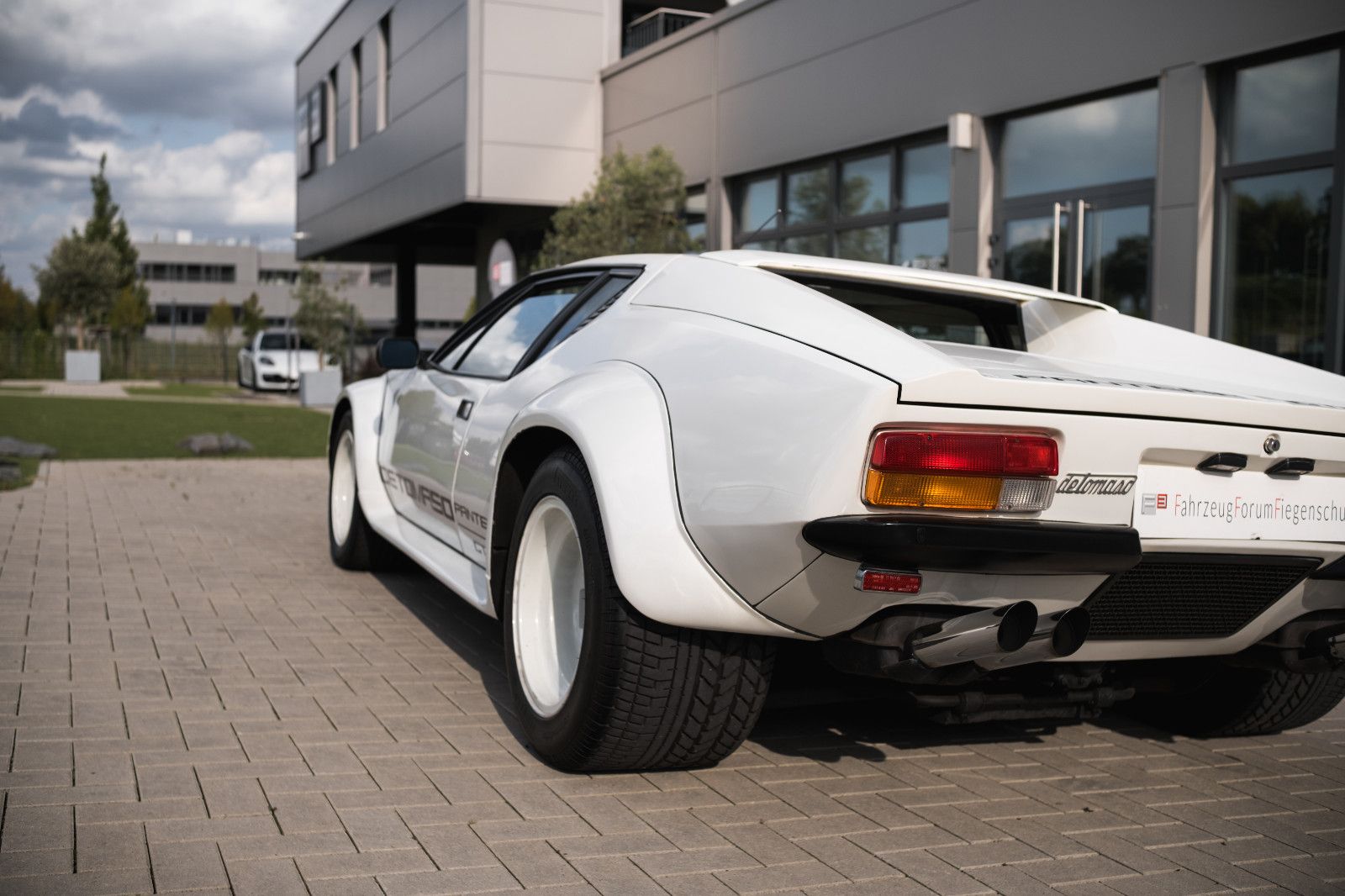 Fahrzeugabbildung DeTomaso Pantera GT 5 aus Erstbesitz, alles orignal