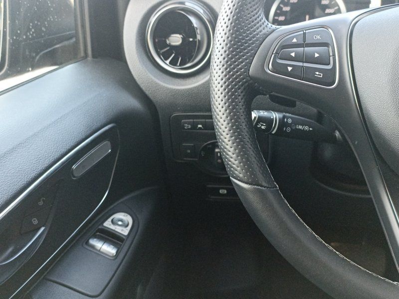 Fahrzeugabbildung Mercedes-Benz Vito Tourer 124 CDI Select 4x4 lang  AHK+STANDH.